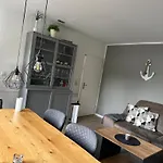 Kuestenbude Ahoi Грёмиц